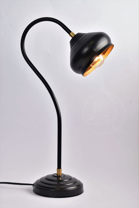 Moulai Plus Black desk lamp