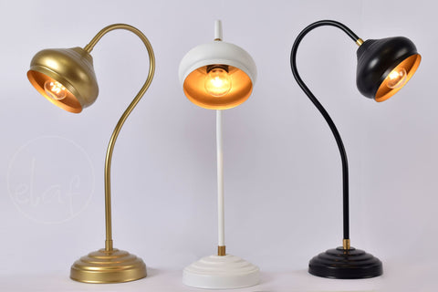 Moulai Plus White desk lamp