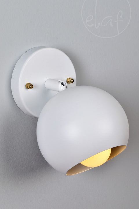 Globo White Wall Lamp